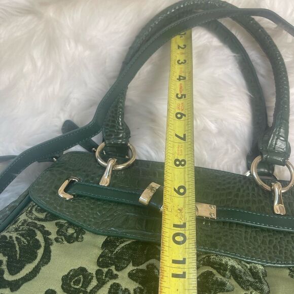 Sharif synthetic croc prints and tapestry olive green satchel/shoulder bag . - Picture 12 of 16